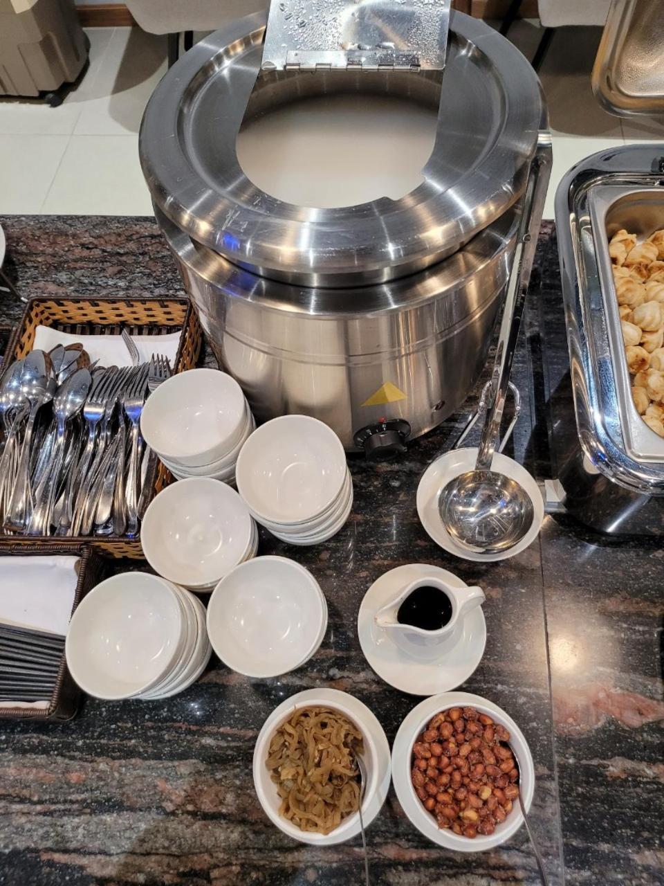 Thanh Long Hotel - Tra Khuc Ho Si Minh-város Kültér fotó